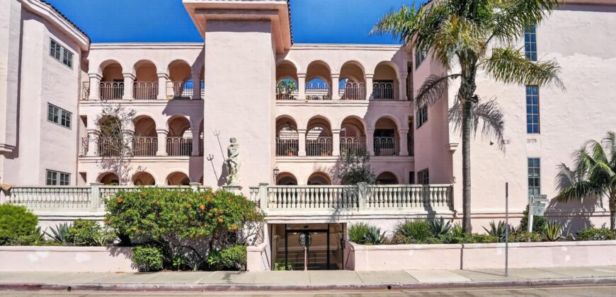 6220 Pacific Ave. #102