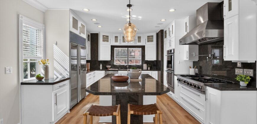 6220 Pacific Ave. #102