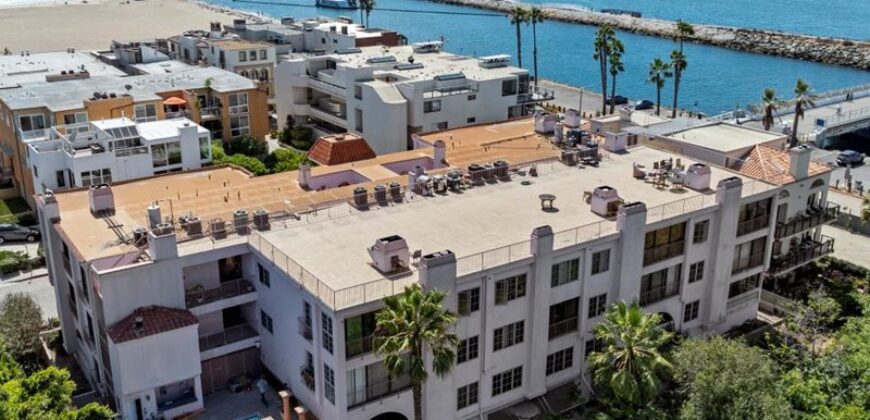 6220 Pacific Ave. #102