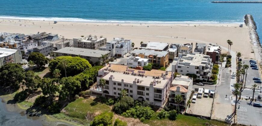 6220 Pacific Ave. #102