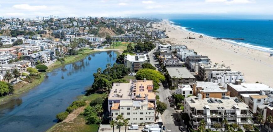 6220 Pacific Ave. #102