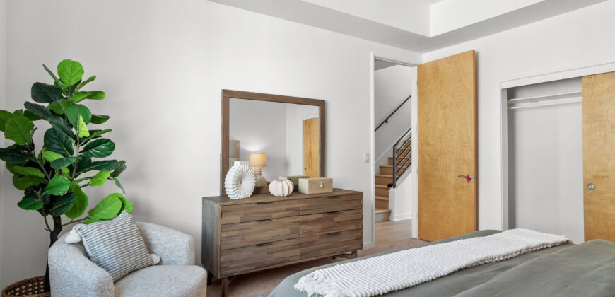 5350 Playa Vista Dr. #14