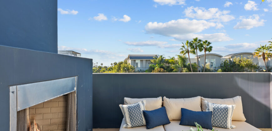 5350 Playa Vista Dr. #14