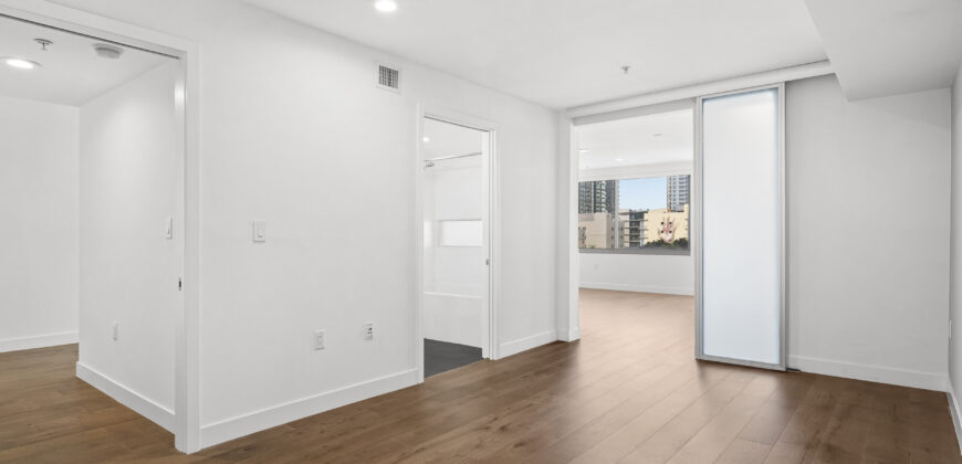 901 S. Flower St. #513