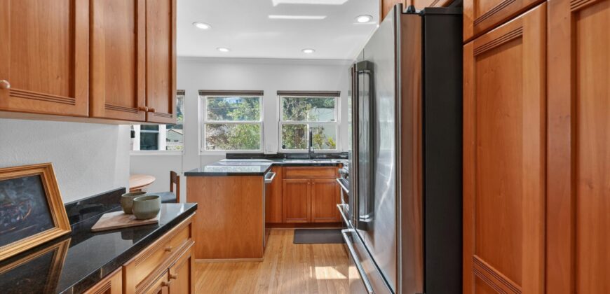 1515 Rendall Pl.