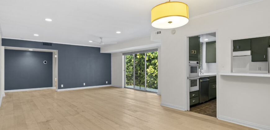 7309 Franklin Ave. #306