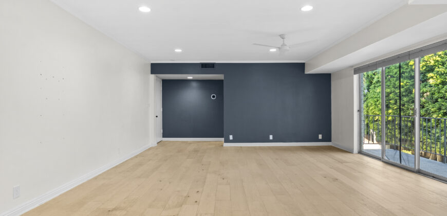 7309 Franklin Ave. #306